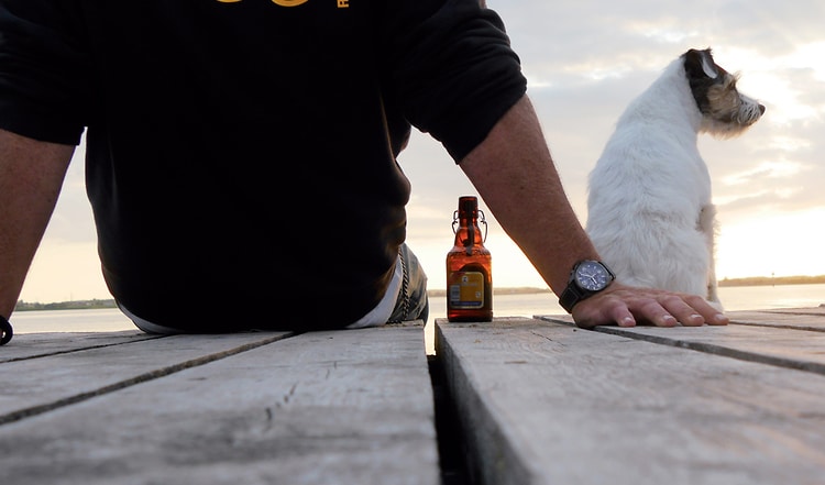 Ein Hamburger, sein Hund & das große Segelabenteuer